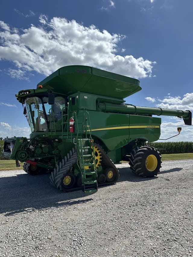 Image of John Deere S790 equipment image 2