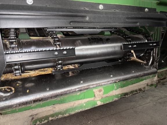 Image of John Deere S790 equipment image 2