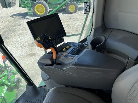 Image of John Deere S790 equipment image 3