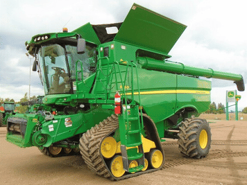 Main image John Deere S790