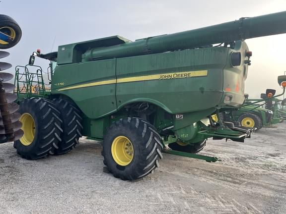 Image of John Deere S790 equipment image 1