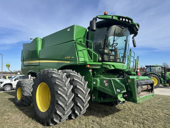 Image of John Deere S790 equipment image 3