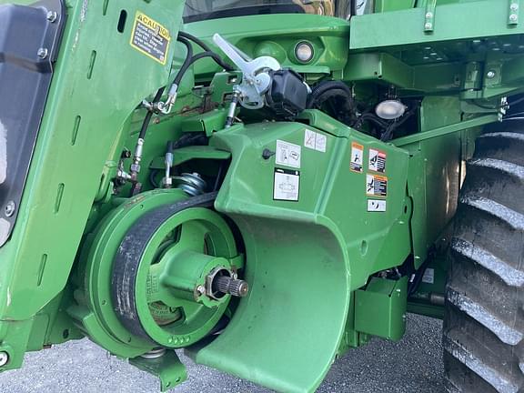 Image of John Deere S790 equipment image 4