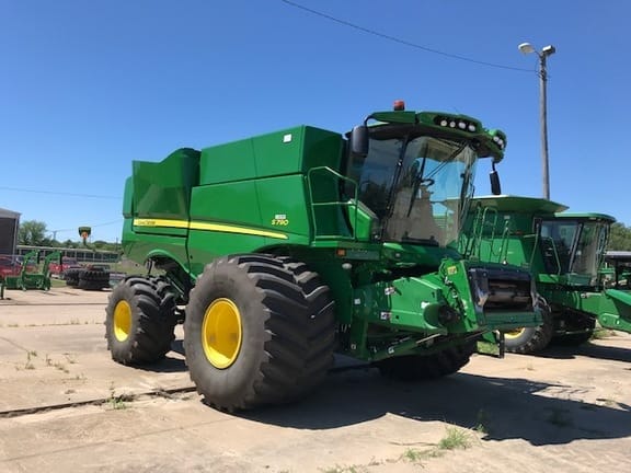 Main image John Deere S790