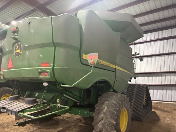 Image of John Deere S790 equipment image 3