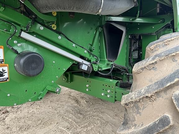 Image of John Deere S790 equipment image 4