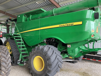 Main image John Deere S790