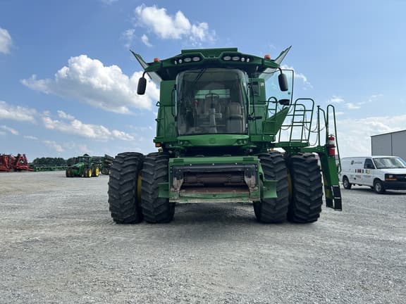Image of John Deere S790 equipment image 1