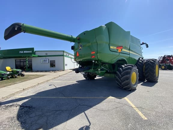 Image of John Deere S790 equipment image 4