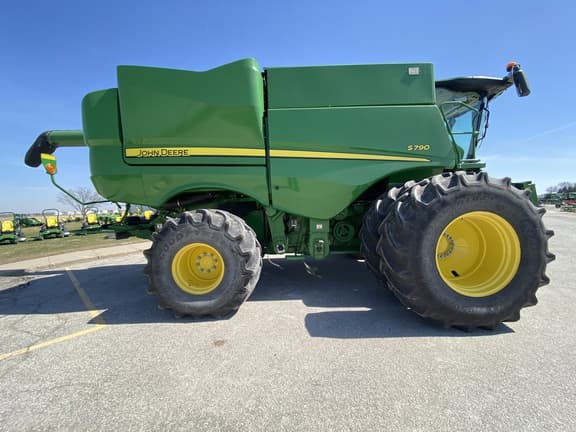Image of John Deere S790 equipment image 3