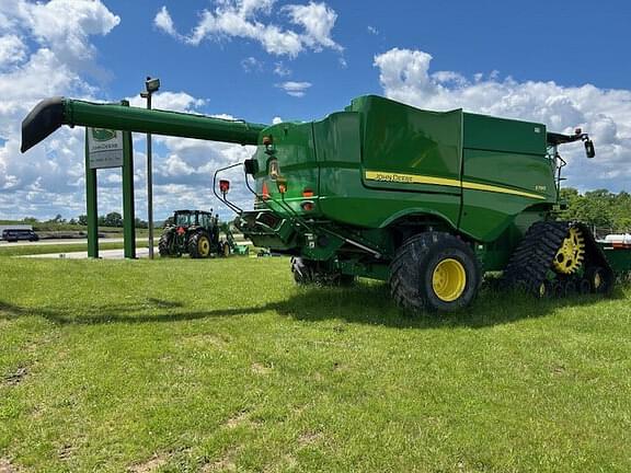 Image of John Deere S790 equipment image 2