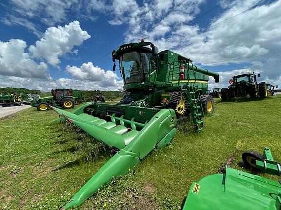 Image of John Deere S790 equipment image 3