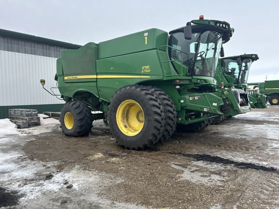 Image of John Deere S790 equipment image 3