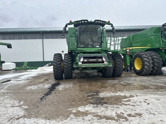 Image of John Deere S790 equipment image 4