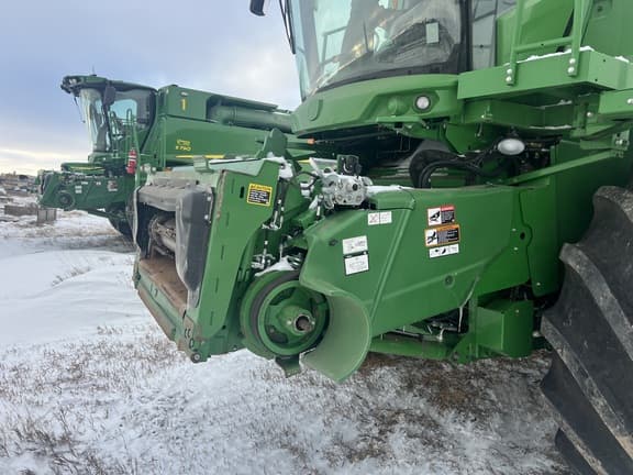 Image of John Deere S790 equipment image 4