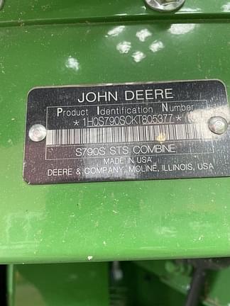 Image of John Deere S790 equipment image 1