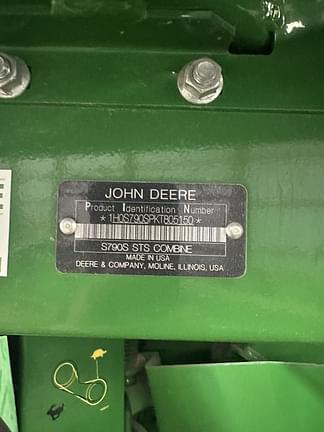 Image of John Deere S790 equipment image 1