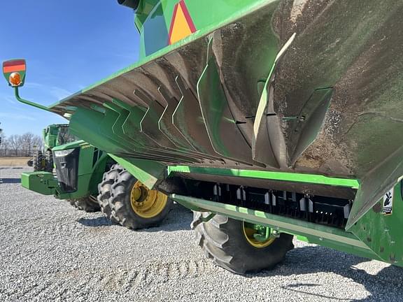 Image of John Deere S790 equipment image 4