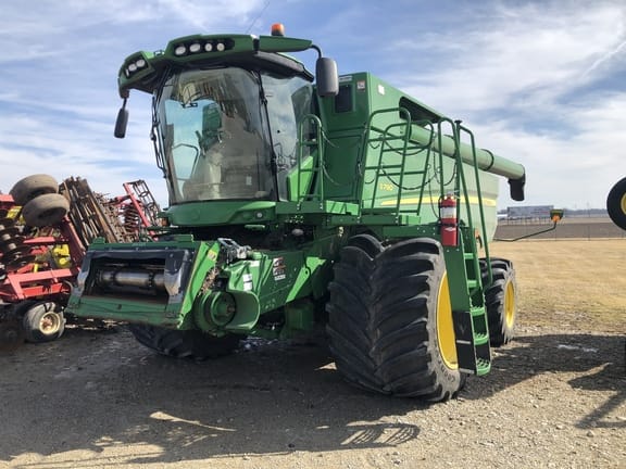 Main image John Deere S790