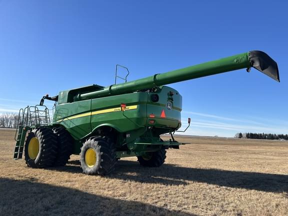 Image of John Deere S790 equipment image 4