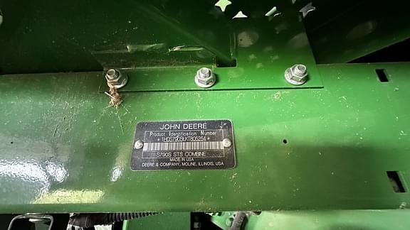 Image of John Deere S790 equipment image 1