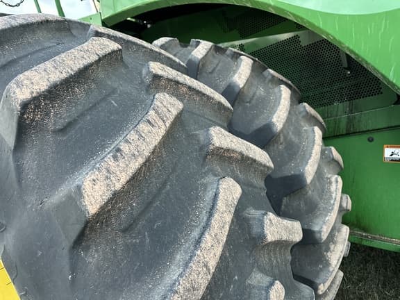 Image of John Deere S790 equipment image 1