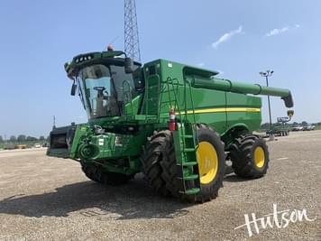 Main image John Deere S790
