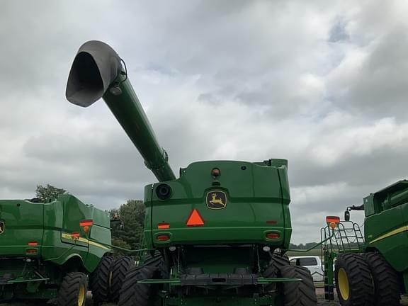 Image of John Deere S790 equipment image 4