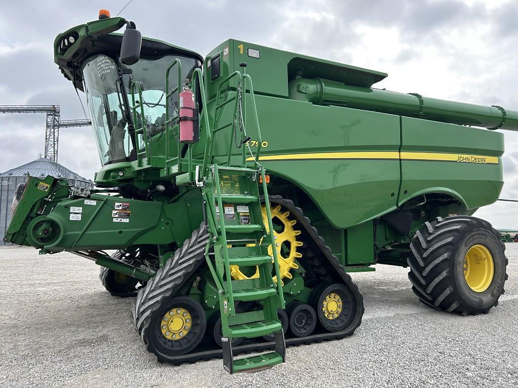 Image of John Deere S790 Primary image