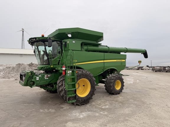 2019 John Deere S790 Equipment Image0