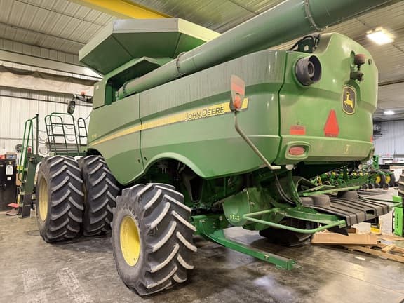 Image of John Deere S790 equipment image 4