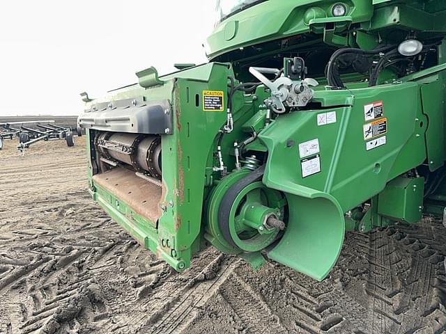 Image of John Deere S790 equipment image 1