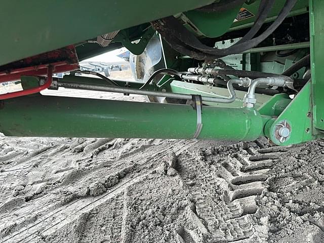 Image of John Deere S790 equipment image 4