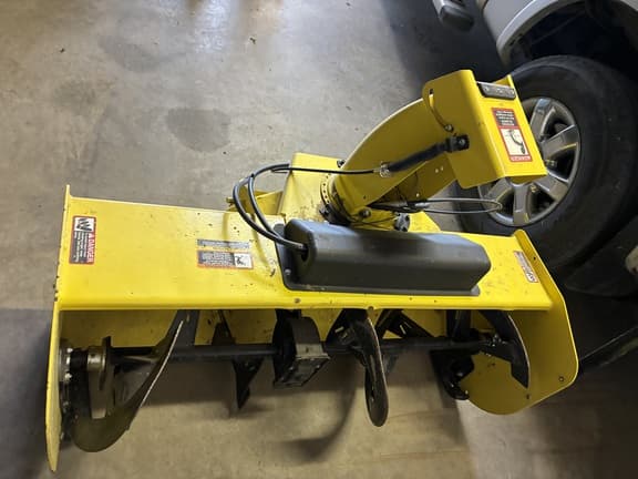 Image of John Deere 47" Snow Blower equipment image 3