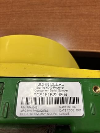Image of John Deere StarFire 6000 equipment image 2