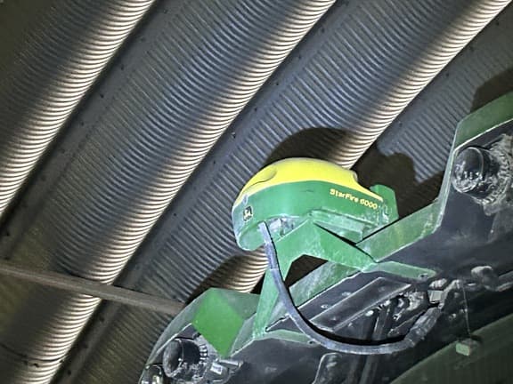Image of John Deere StarFire 6000 equipment image 1
