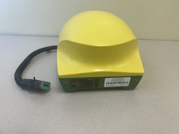 Image of John Deere StarFire 6000 equipment image 3