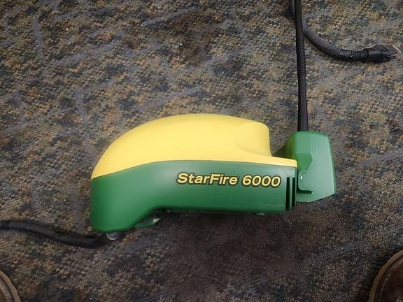 Image of John Deere StarFire 6000 Image 0