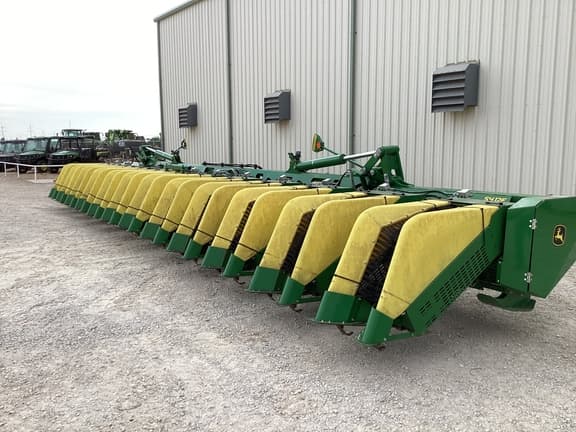 Image of John Deere SH12F equipment image 2