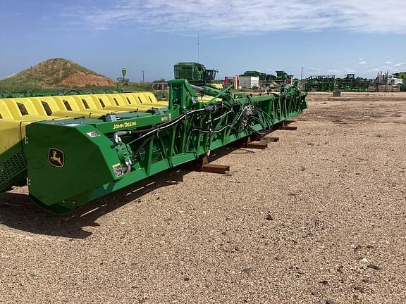 Image of John Deere SH12F equipment image 3