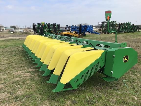 Image of John Deere SH8R equipment image 1