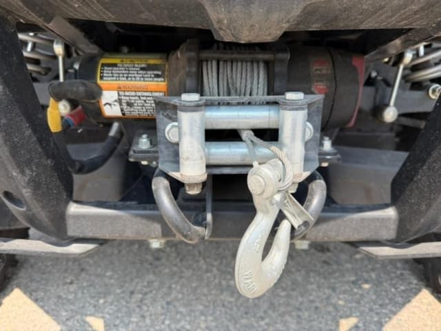 Image of John Deere XUV 590M equipment image 3