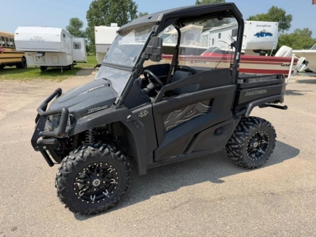 2019 John Deere XUV 590M Equipment Image0