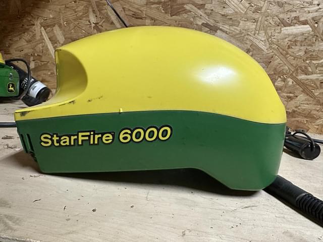 Image of John Deere StarFire 6000 equipment image 1