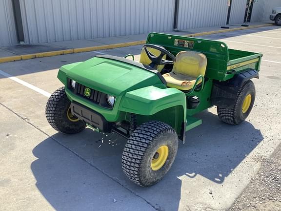 Image of John Deere Gator TS 4x2 equipment image 1