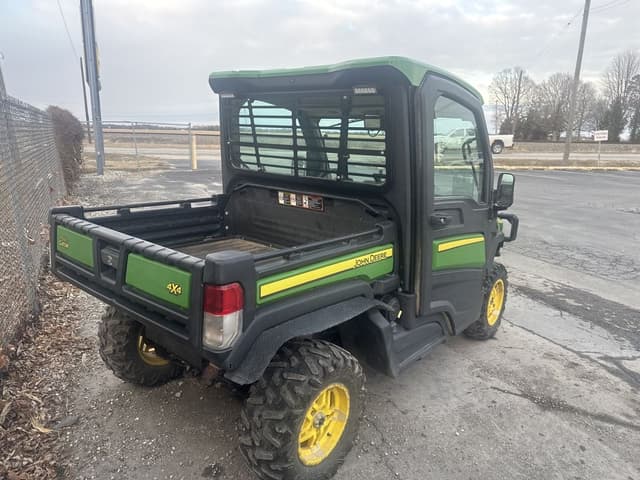 Image of John Deere XUV 835R equipment image 1