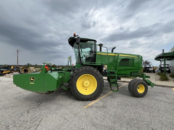 Image of John Deere W235 equipment image 1