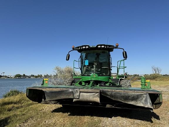 Image of John Deere W235 equipment image 1