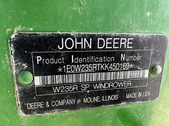 Image of John Deere W235 equipment image 3