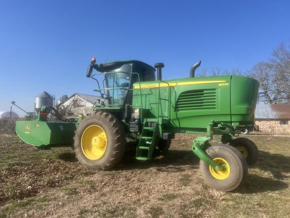 Image of John Deere W235 equipment image 4